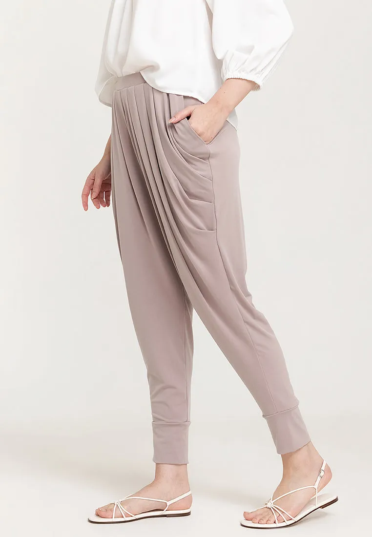 Aspen Pleated Tapered Pants