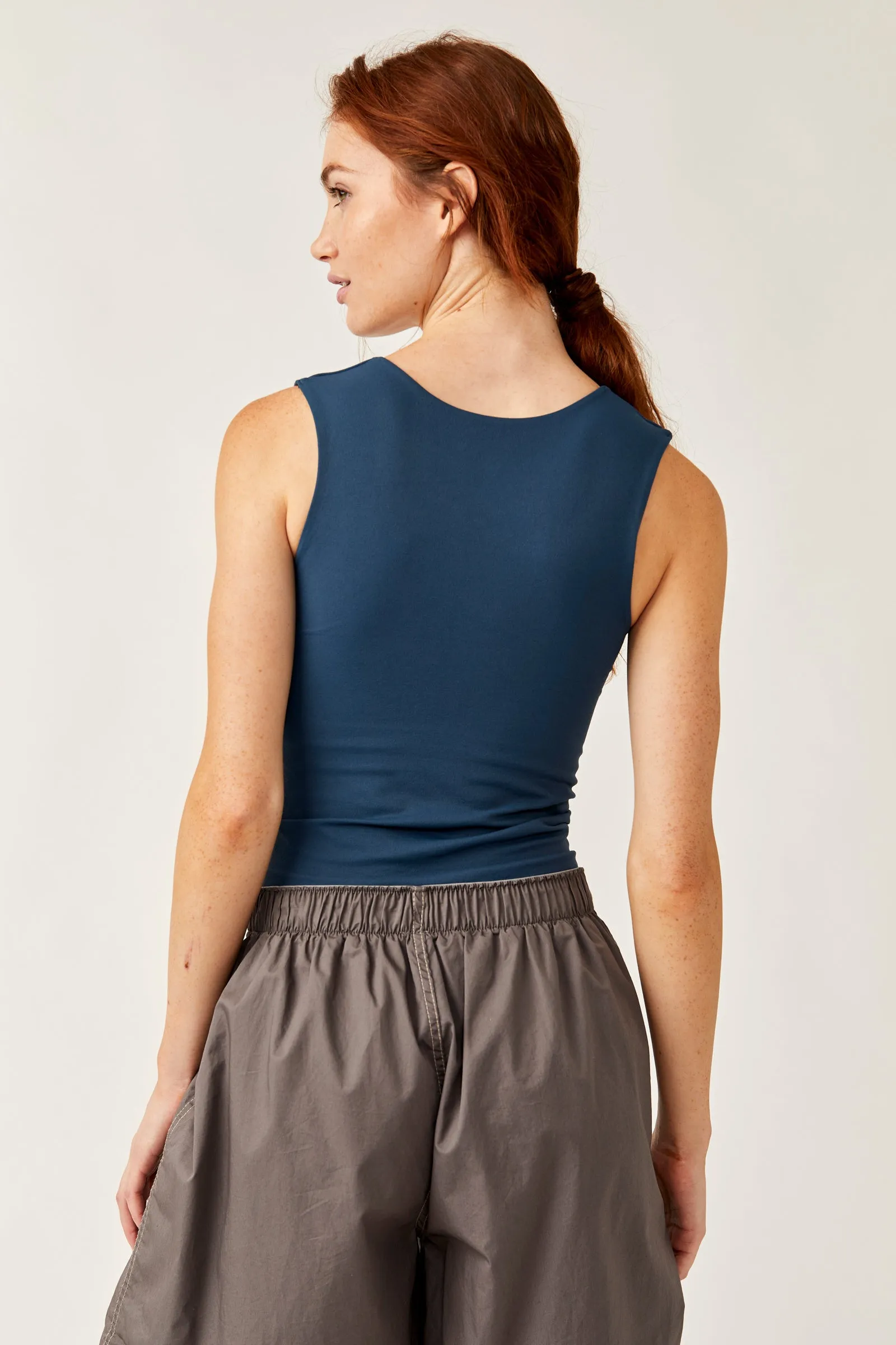 Clean Lines Muscle Cami | Navy
