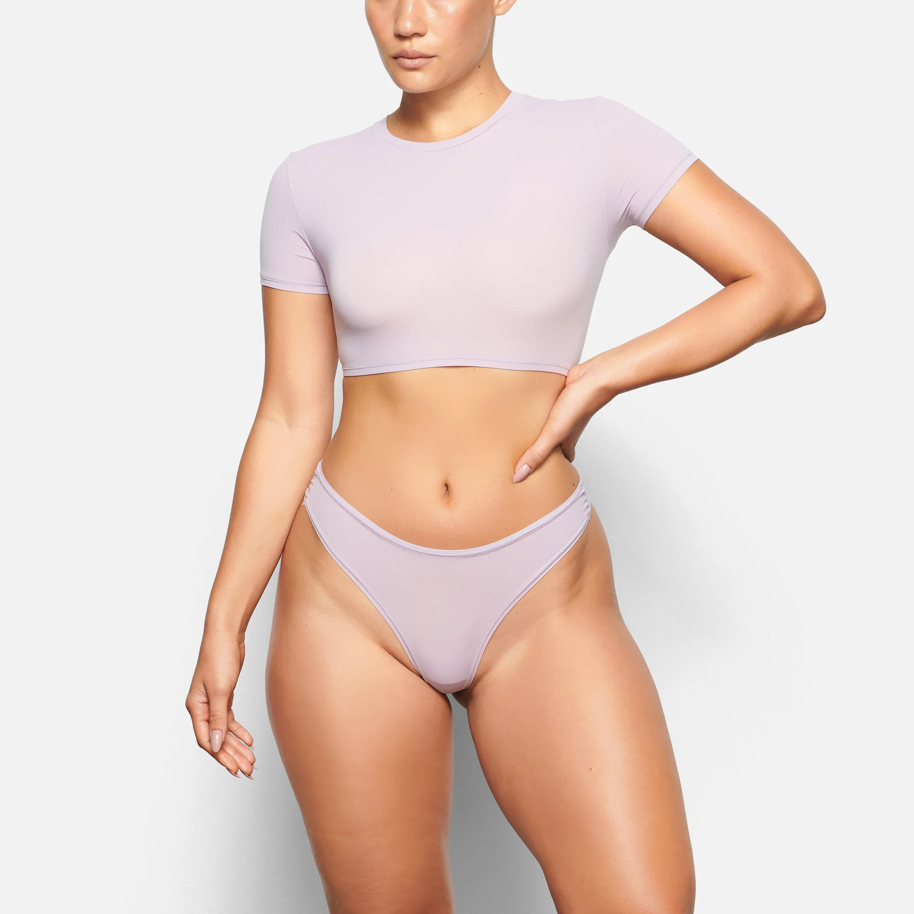 FITS EVERYBODY SUPER CROPPED T-SHIRT | IRIS MICA