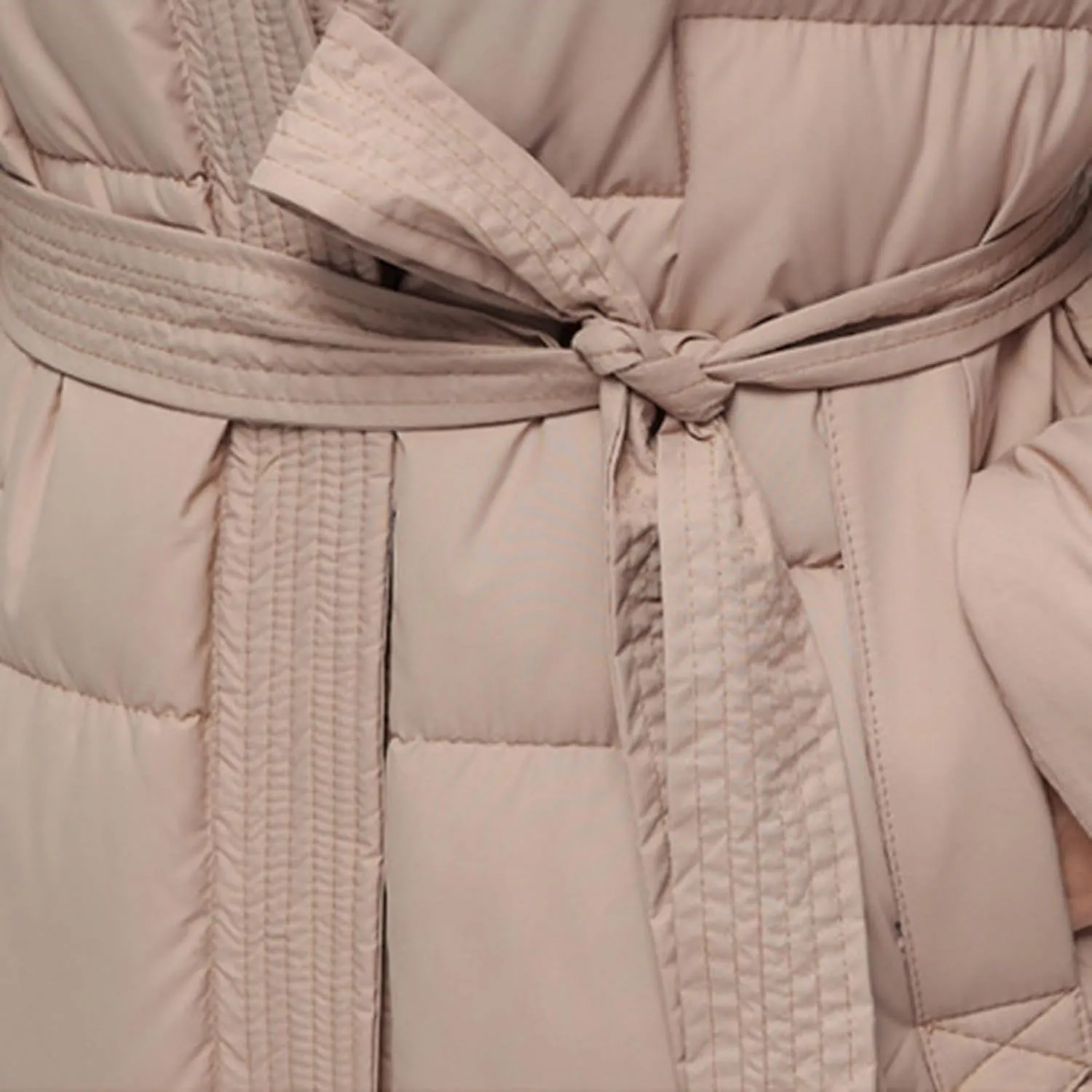 Women's Winter Down Jacket Mid Length Lightweight Oversized Puffer Jacket Hooded Zipper Warm Padded Coat With Pockets